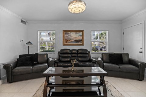 Condo in Riviera Beach, Florida, 1 bedroom  № 1119884 - photo 11