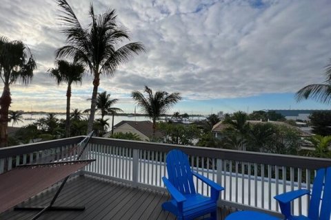 Villa ou maison à vendre à Riviera Beach, Floride: 4 chambres, 204.76 m2 № 787123 - photo 15