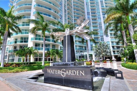 Condo in Fort Lauderdale, Florida, 2 bedrooms  № 1325280 - photo 23