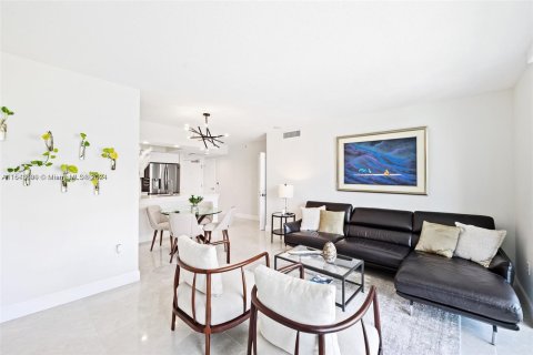 Condo in Fort Lauderdale, Florida, 2 bedrooms  № 1325280 - photo 7