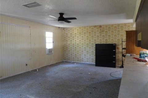 House in Tampa, Florida 3 bedrooms, 173.91 sq.m. № 1375318 - photo 11