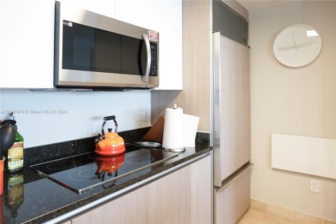 Condo in Sunny Isles Beach, Florida, 2 bedrooms  № 1345612 - photo 6