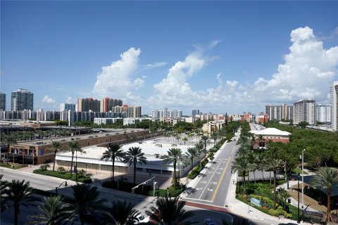 Condo in Sunny Isles Beach, Florida, 2 bedrooms  № 1345612 - photo 17