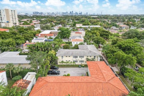 Commercial property in Coral Gables, Florida № 976197 - photo 10