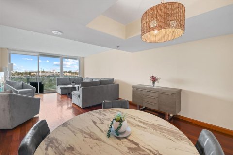 Condo in Miami Beach, Florida, 1 bedroom  № 974617 - photo 6