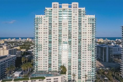 Condo in Miami Beach, Florida, 1 bedroom  № 974617 - photo 19