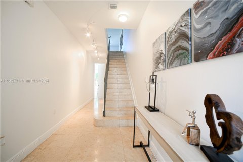 Townhouse in Fort Lauderdale, Florida 3 bedrooms, 177.81 sq.m. № 1360694 - photo 2