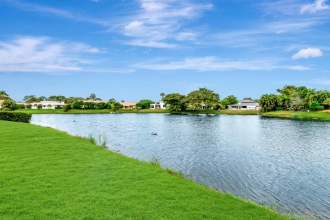 Villa ou maison à vendre à Delray Beach, Floride: 3 chambres, 256.6 m2 № 968444 - photo 24