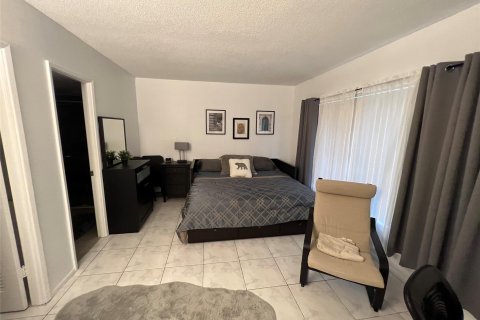 Copropriété à vendre à Pompano Beach, Floride: 2 chambres, 111.48 m2 № 936473 - photo 4