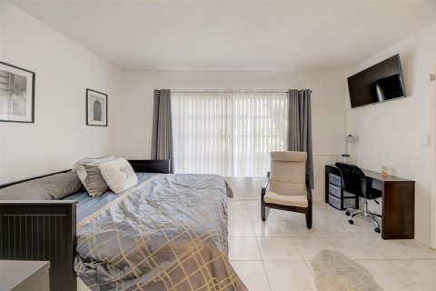 Copropriété à vendre à Pompano Beach, Floride: 2 chambres, 111.48 m2 № 936473 - photo 21