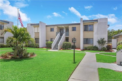 Condominio en venta en Jensen Beach, Florida, 2 dormitorios, 118.17 m2 № 1093332 - foto 17