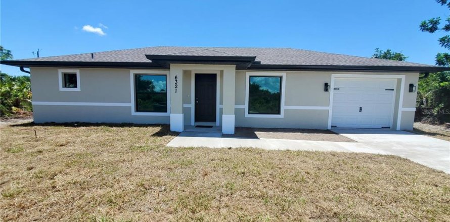 House in Port Charlotte, Florida 2 bedrooms, 96.99 sq.m. № 1257081