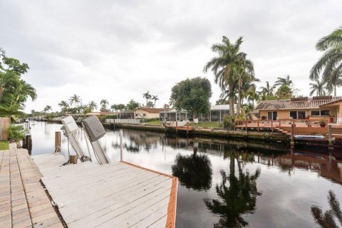 House in Fort Lauderdale, Florida 3 bedrooms, 172.52 sq.m. № 1154611 - photo 21