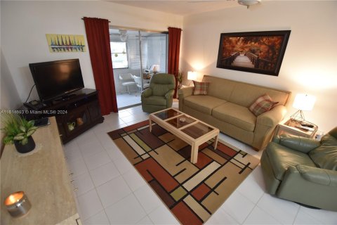 Condominio en venta en West Palm Beach, Florida, 1 dormitorio, 61.5 m2 № 1236052 - foto 3