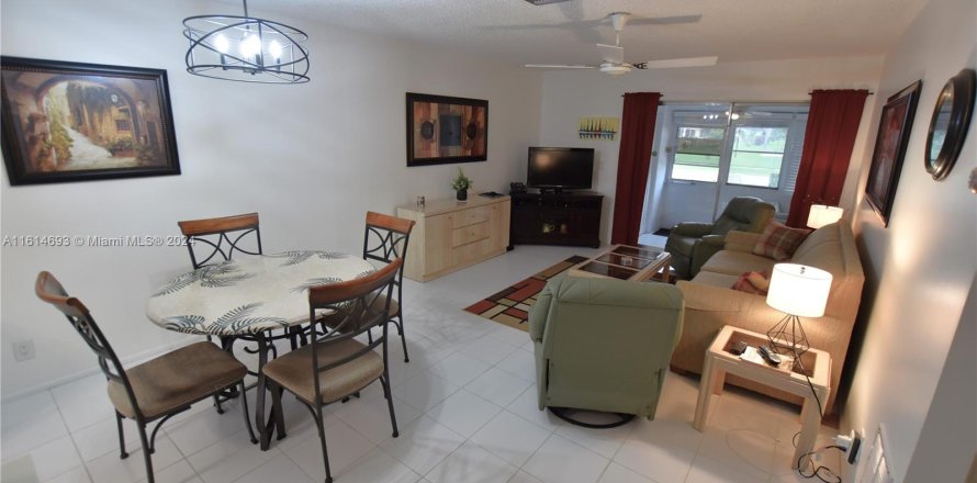 Condominio en West Palm Beach, Florida, 1 dormitorio  № 1236052
