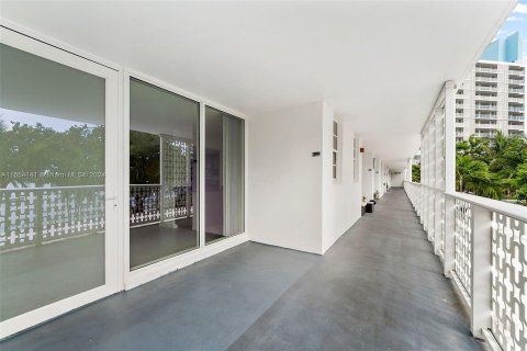 Copropriété à louer à Miami Beach, Floride: 1 chambre, 53.51 m2 № 1348448 - photo 13