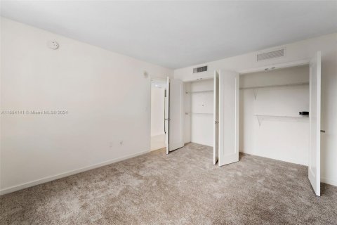 Condominio en alquiler en Miami Beach, Florida, 1 dormitorio, 53.51 m2 № 1348448 - foto 26