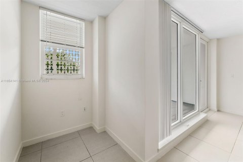 Copropriété à louer à Miami Beach, Floride: 1 chambre, 53.51 m2 № 1348448 - photo 16