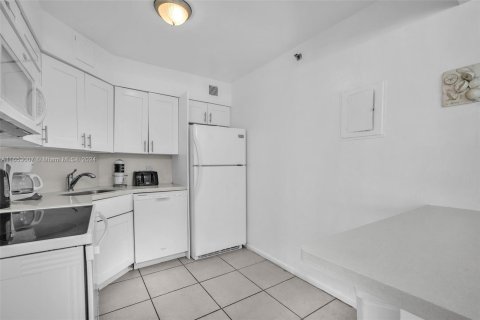 Copropriété à vendre à Miami Beach, Floride: 2 chambres, 89.19 m2 № 1348489 - photo 19