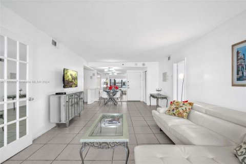 Copropriété à vendre à Miami Beach, Floride: 2 chambres, 89.19 m2 № 1348489 - photo 6