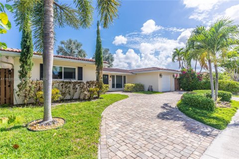 Villa ou maison à vendre à Fort Lauderdale, Floride: 3 chambres, 187.66 m2 № 975308 - photo 7