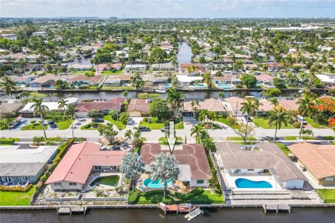 Villa ou maison à vendre à Fort Lauderdale, Floride: 3 chambres, 187.66 m2 № 975308 - photo 3