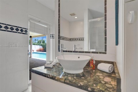 Villa ou maison à vendre à Fort Lauderdale, Floride: 4 chambres, 239.22 m2 № 1209751 - photo 29