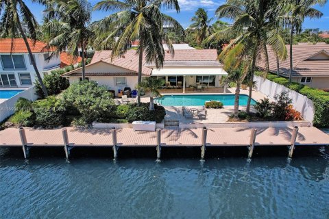 Villa ou maison à vendre à Fort Lauderdale, Floride: 4 chambres, 239.22 m2 № 1209751 - photo 1