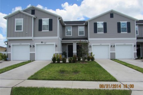 Townhouse in Davenport, Florida 3 bedrooms, 145.58 sq.m. № 1349741 - photo 1