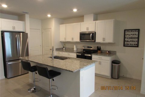 Townhouse in Davenport, Florida 3 bedrooms, 145.58 sq.m. № 1349741 - photo 13