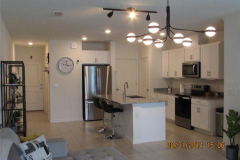 Townhouse in Davenport, Florida 3 bedrooms, 145.58 sq.m. № 1349741 - photo 14