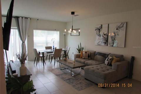 Townhouse in Davenport, Florida 3 bedrooms, 145.58 sq.m. № 1349741 - photo 16