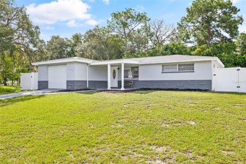 House in Spring Hill, Florida 3 bedrooms, 106.28 sq.m. № 1349789 - photo 4