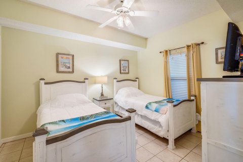 Купить кондоминиум в Наварра, Флорида 3 спальни, 129.78м2, № 561548 - фото 17