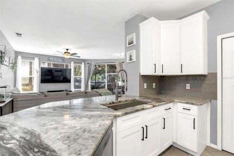 Copropriété à vendre à Orlando, Floride: 2 chambres, 98.85 m2 № 1377896 - photo 7