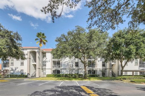 Copropriété à vendre à Orlando, Floride: 2 chambres, 98.85 m2 № 1377896 - photo 1