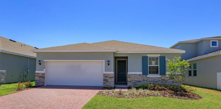 House in DeLand, Florida 4 bedrooms, 148.46 sq.m. № 1320280