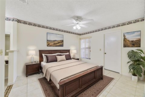 Touwnhouse à vendre à Kissimmee, Floride: 2 chambres, 87.14 m2 № 1361277 - photo 6