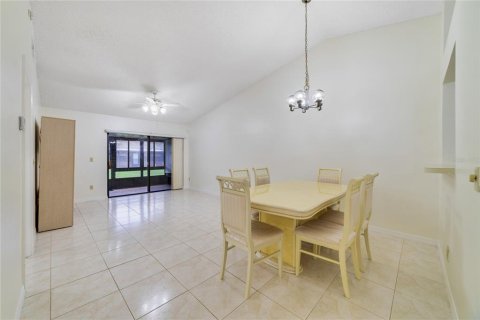 Touwnhouse à vendre à Kissimmee, Floride: 2 chambres, 87.14 m2 № 1361277 - photo 14