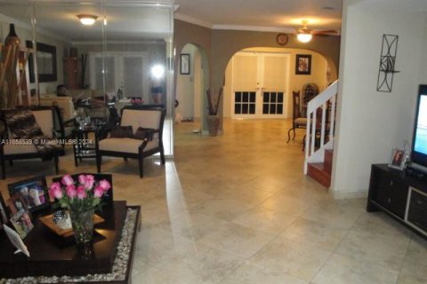 Adosado en venta en Miami, Florida, 3 dormitorios, 166.67 m2 № 1360649 - foto 28