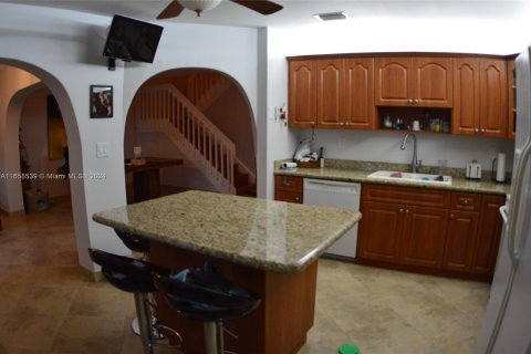 Adosado en venta en Miami, Florida, 3 dormitorios, 166.67 m2 № 1360649 - foto 14