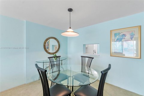 Copropriété à vendre à Dania Beach, Floride: 2 chambres, 110.55 m2 № 1389940 - photo 9