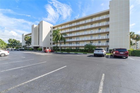 Copropriété à vendre à Dania Beach, Floride: 2 chambres, 110.55 m2 № 1389940 - photo 25