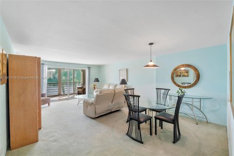 Copropriété à vendre à Dania Beach, Floride: 2 chambres, 110.55 m2 № 1389940 - photo 7