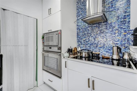 Casa en venta en Miami Beach, Florida, 3 dormitorios, 144.74 m2 № 1389941 - foto 19