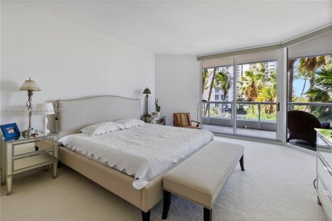 Condo in Aventura, Florida, 3 bedrooms  № 1362587 - photo 9