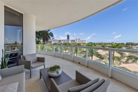 Condo in Aventura, Florida, 3 bedrooms  № 1362587 - photo 8