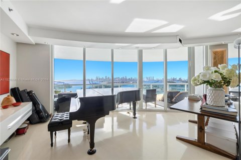 Copropriété à vendre à Miami Beach, Floride: 3 chambres, 312.62 m2 № 1396091 - photo 17