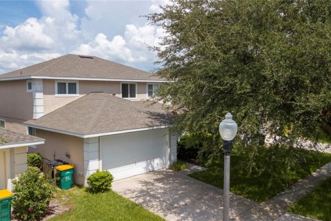 Villa ou maison à vendre à Kissimmee, Floride: 5 chambres, 241.92 m2 № 1306804 - photo 1