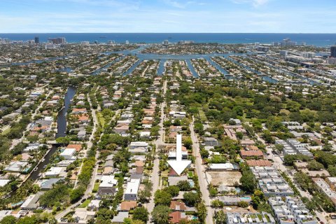 Villa ou maison à vendre à Fort Lauderdale, Floride: 4 chambres, 277.59 m2 № 1189813 - photo 2